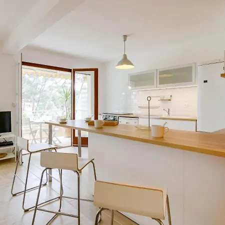 Eden Parc By Interhome